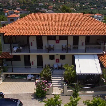 Aparthotel Theano 3*